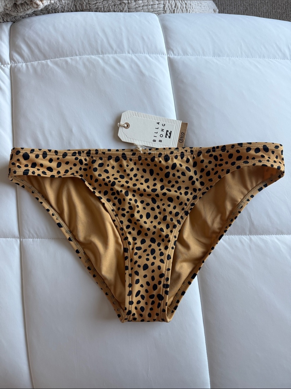 NWT Billabong Bikini Bottoms